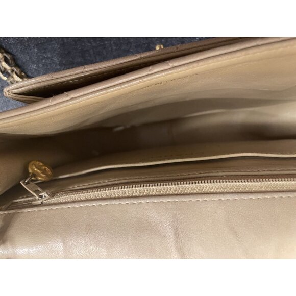 Chanel Vintage Small Bijoux Curve Flap - Picture 11 of 15